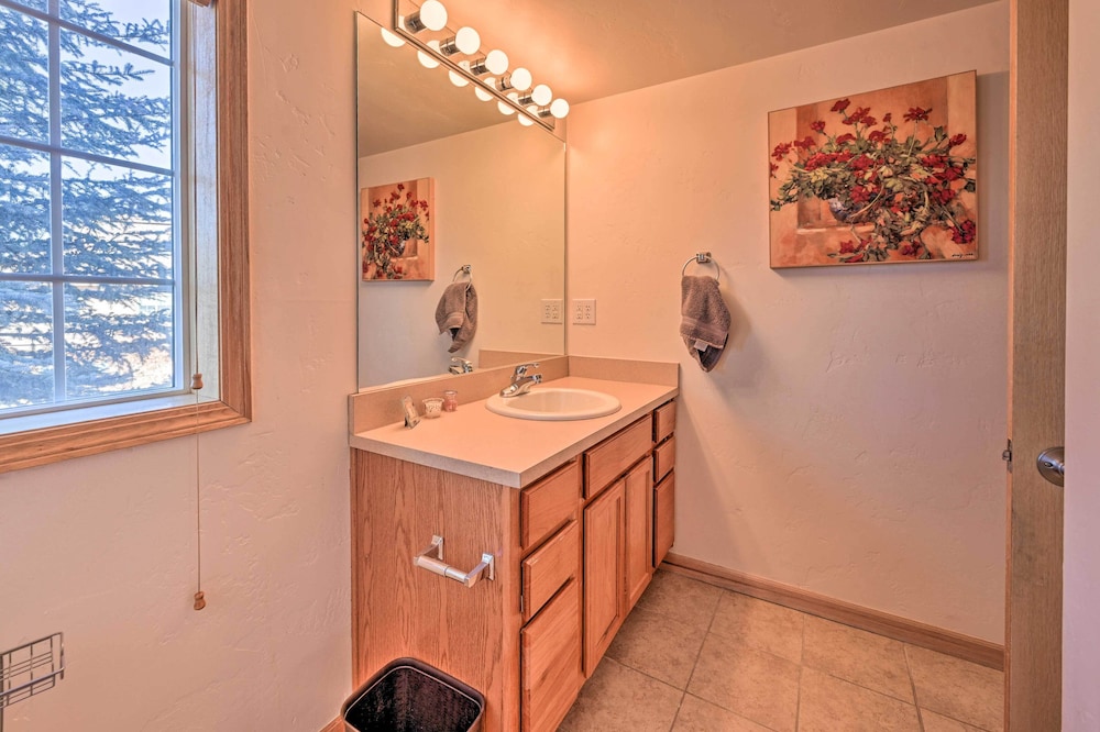 Steamboat Home w Garage 1 Mi to Ski Resort - photo 6