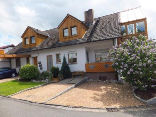 Ferienwohnung Fraenkisches Paradies — 4-Star Luxury Hotel in Litzendorf, Germany
