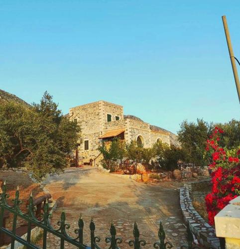 Refoulo Tower - carbon neutral hotel in Unknown City