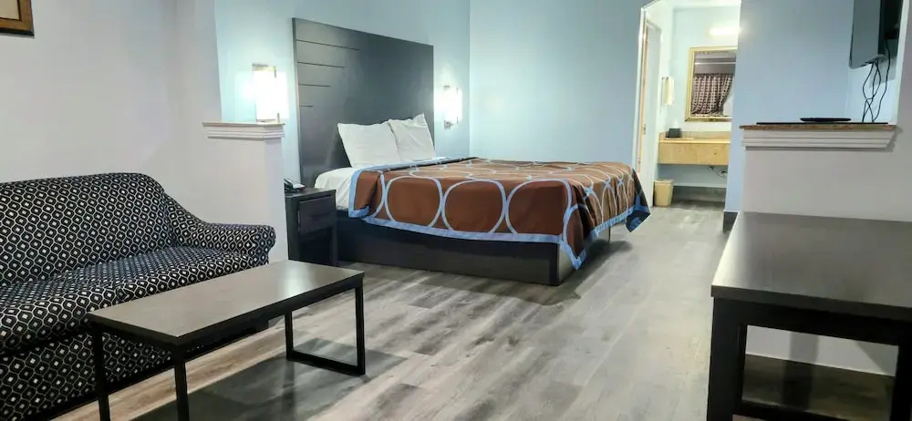 Scottish Inns and Suites East Sam Houston Pkwy - photo 11