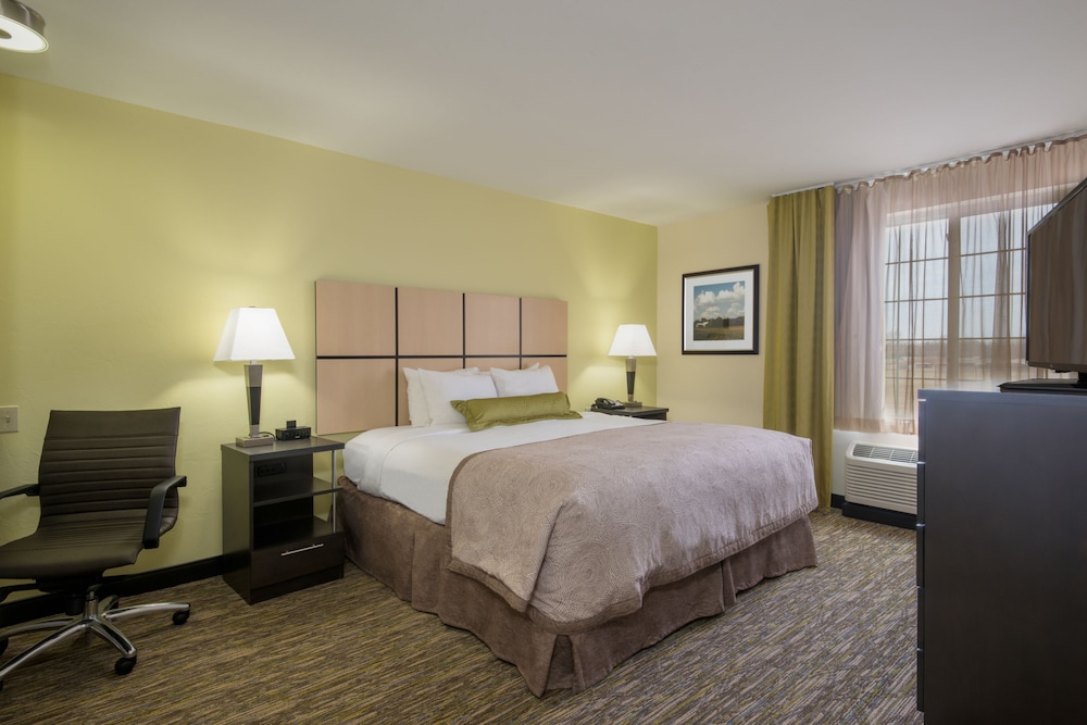 Candlewood Suites Midwest City by IHG - photo 6