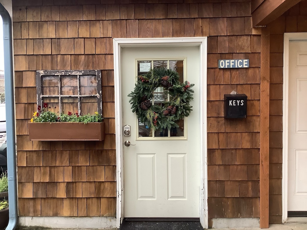 South Jetty Inn - photo 174
