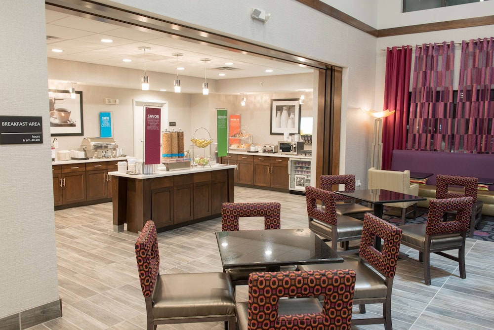 Hampton Inn & Suites Bay City - photo 35