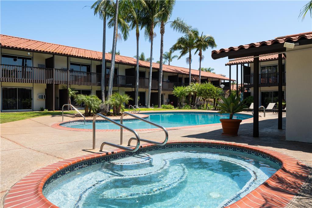 Best Western Plus Pepper Tree Inn - photo 8