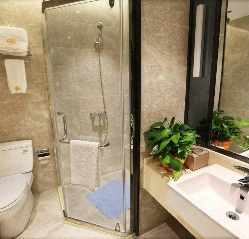 Fourseas Holiday Hotel - last minute hotel in Yangzhou