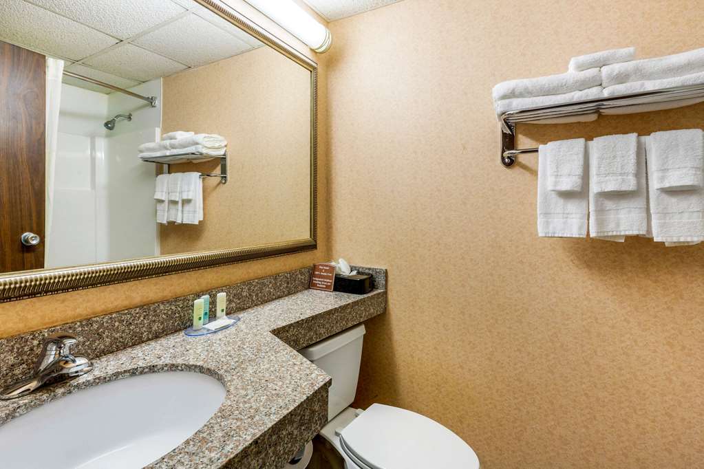 Quality Inn Old Saybrook Westbrook - photo 23