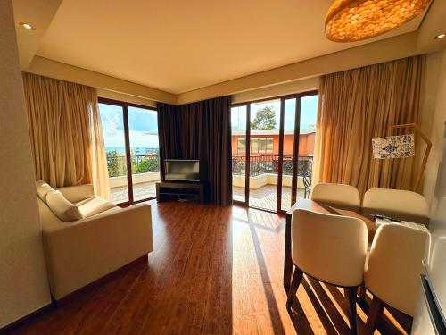Dream Apartments in Oasis