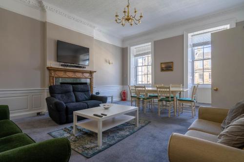 Luxury Apartment Flat Edinburgh City Centre — 4-Star Luxury Hotel in Edinburgh, United Kingdom