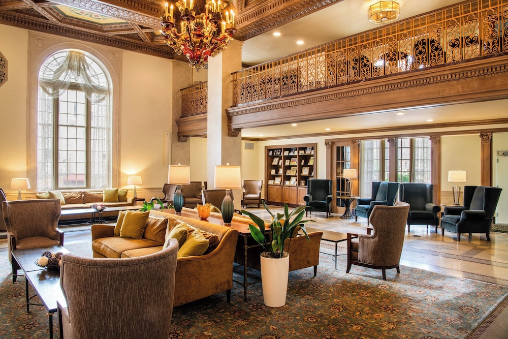 Marriott Syracuse Downtown - photo 2