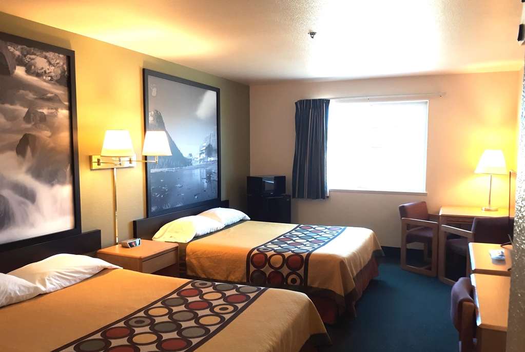 Super 8 by Wyndham Hamilton - photo 8