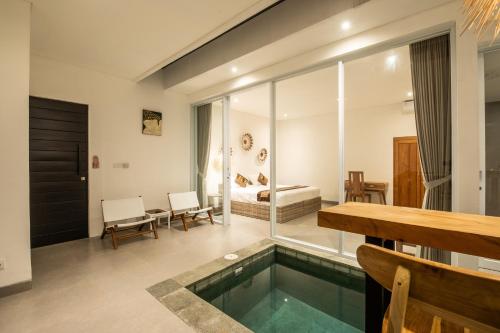 Minimalist Villa with Pool #Jade3 — 4-Star Luxury Hotel in Canggu, Indonesia