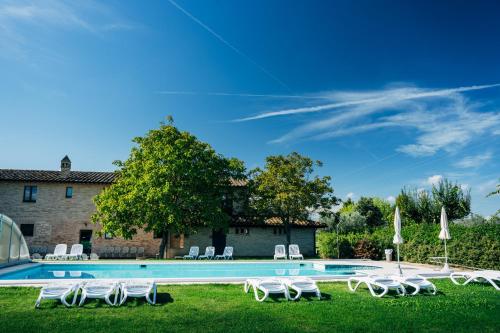 Valle di Assisi Villa Privata — 4-Star Luxury Hotel in Santa Maria Degli Angeli, Italy