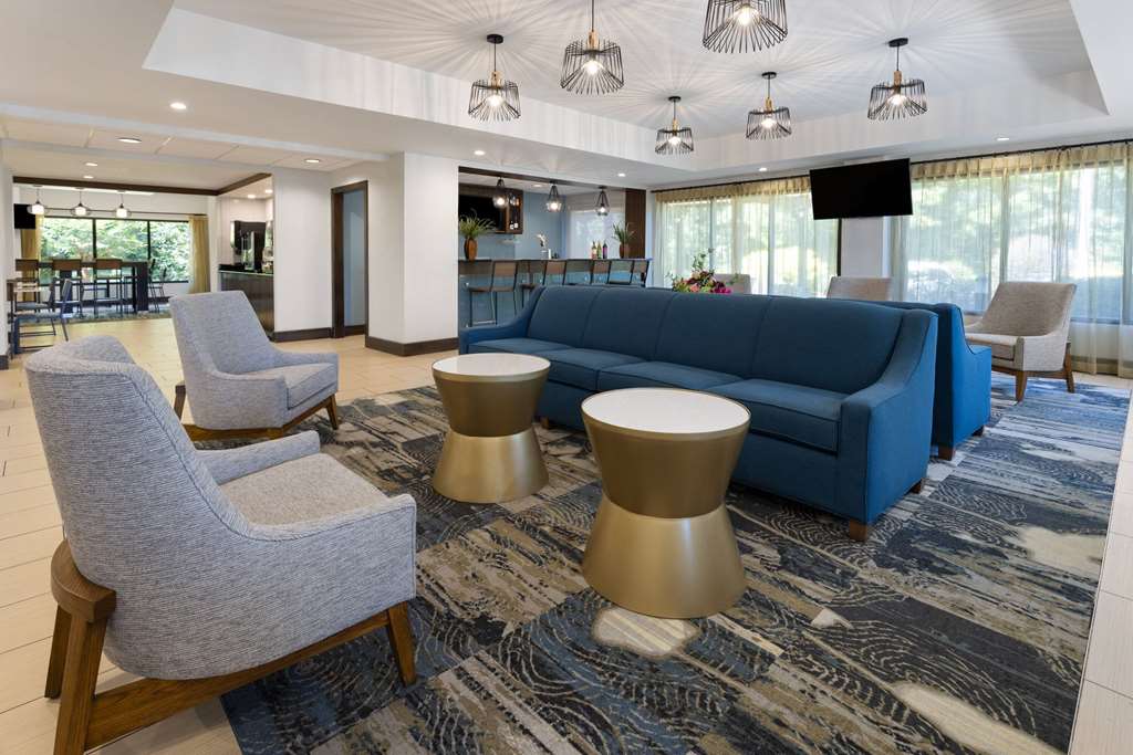 La Quinta Inn & Suites by Wyndham LaGrange I 85 - photo 32