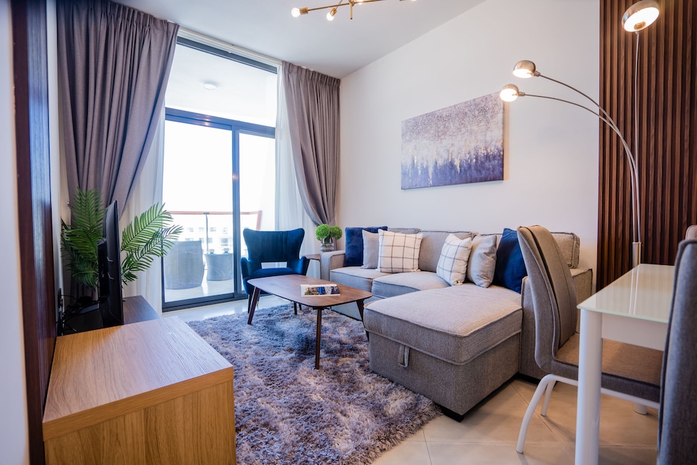Nasma Luxury Stays Binghatti Avenue — 4-Star Luxury Hotel in Dubai, United Arab Emirates