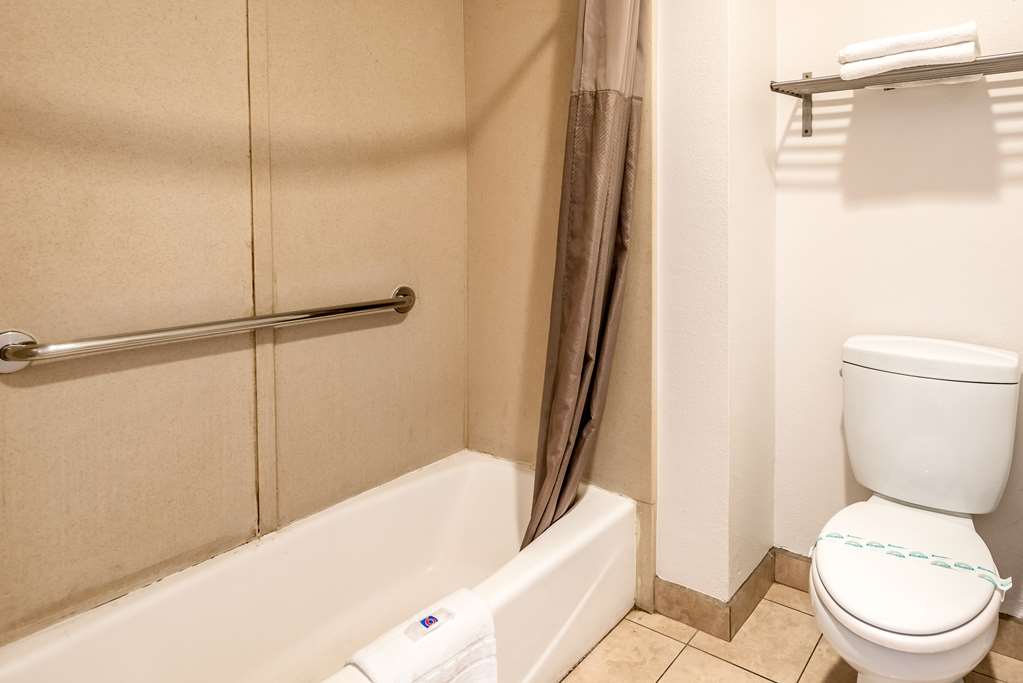Motel 6 Gardena CA South - photo 18
