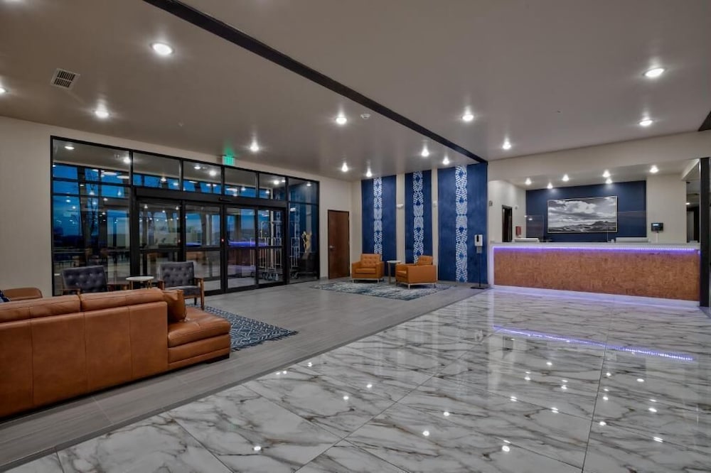 Scenic View Inn & Suites Moab - photo 2