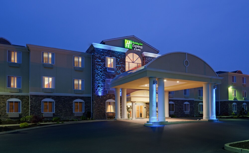 Holiday Inn Express Hotel & Suites Swansea by IHG — hotel in Swansea