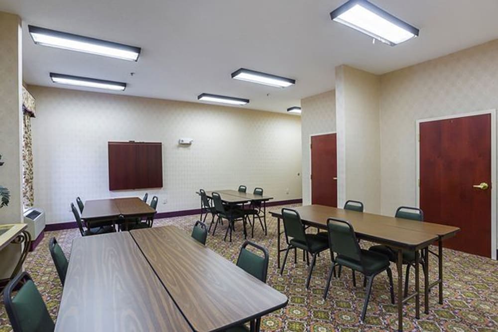 Red Roof Inn Whitley City - photo 17