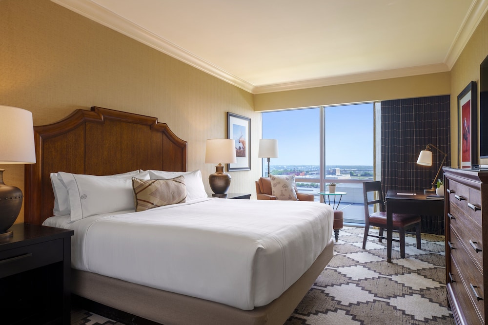 Omni Fort Worth Hotel - photo 8