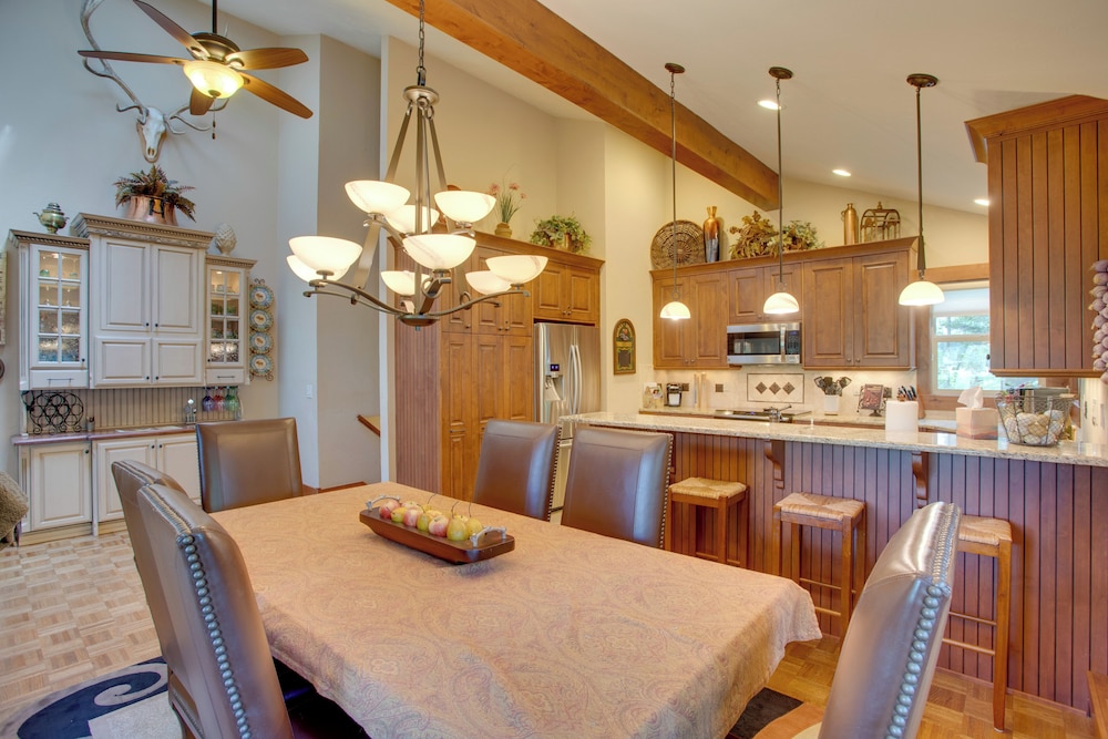 Avon Duplex Between Beaver Creek and Vail Resorts - featured photo