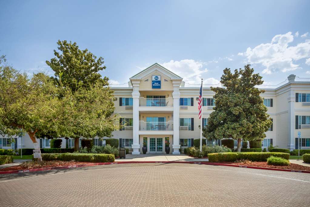 Best Western Clovis Cole - carbon neutral hotel in Clovis