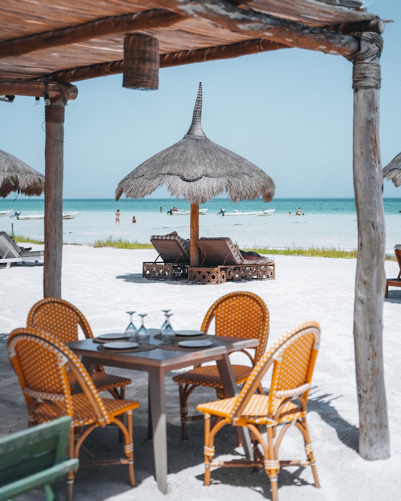 Beach bar