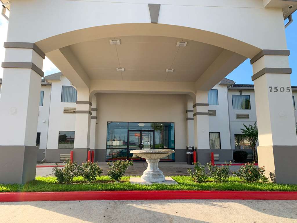 Motel 6 Houston TX Hwy 249 and Fallbrook - photo 4