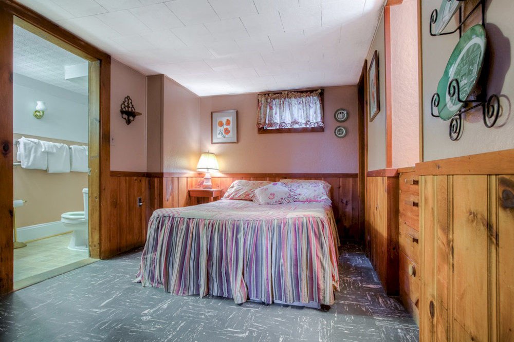 Cottage Place on Squam Lake — Holderness — photo 5