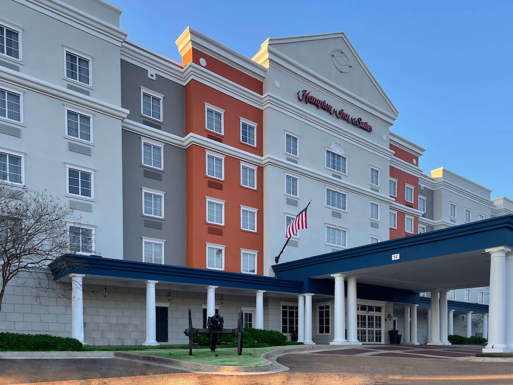 Hampton Inn & Suites Vicksburg - photo 96