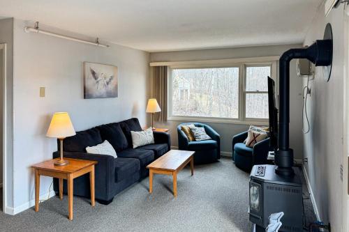 Mountainside Resort F302 — 4-Star Luxury Hotel in Stowe, United States