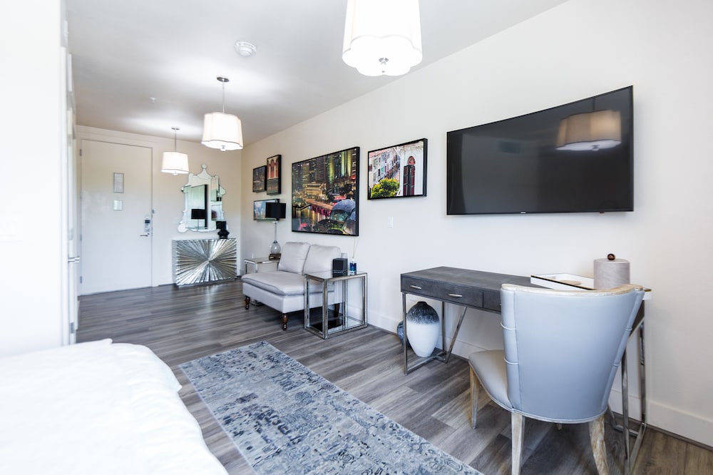 Bishop Arts Hotel by Qresorts. - photo 76