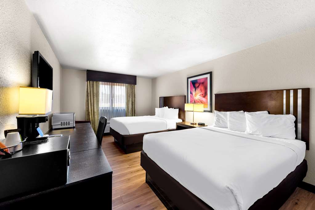 Americas Best Value Inn Marquette - photo 16