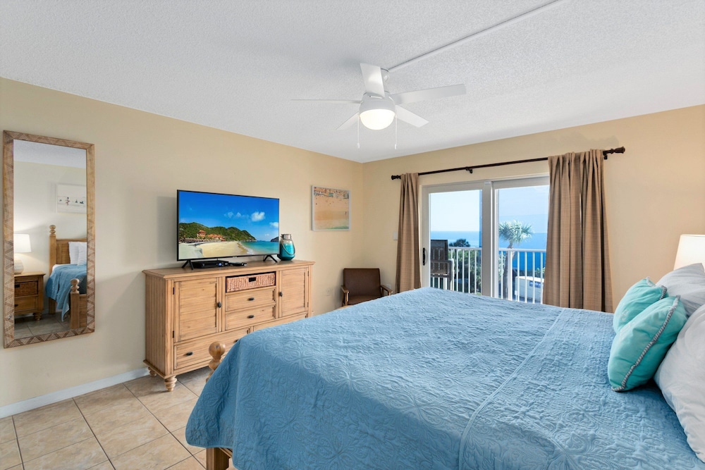 Cocoa Beach Towers by Happy Palm Stays - photo 12