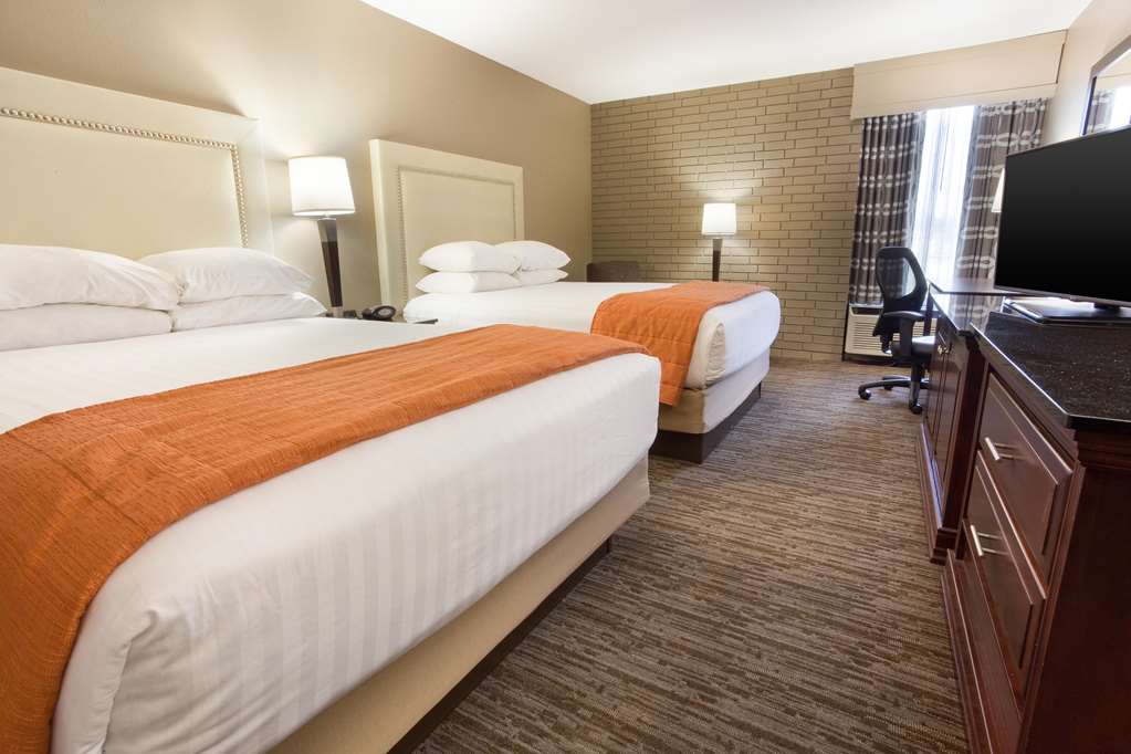 Drury Inn & Suites Greensboro - photo 13