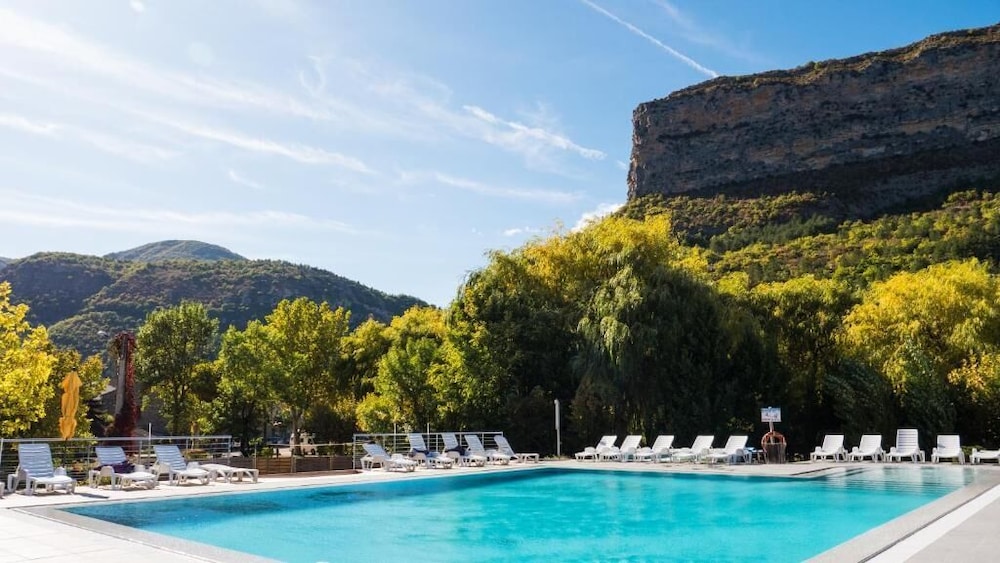 Les Lavandes - carbon neutral hotel in Avignon
