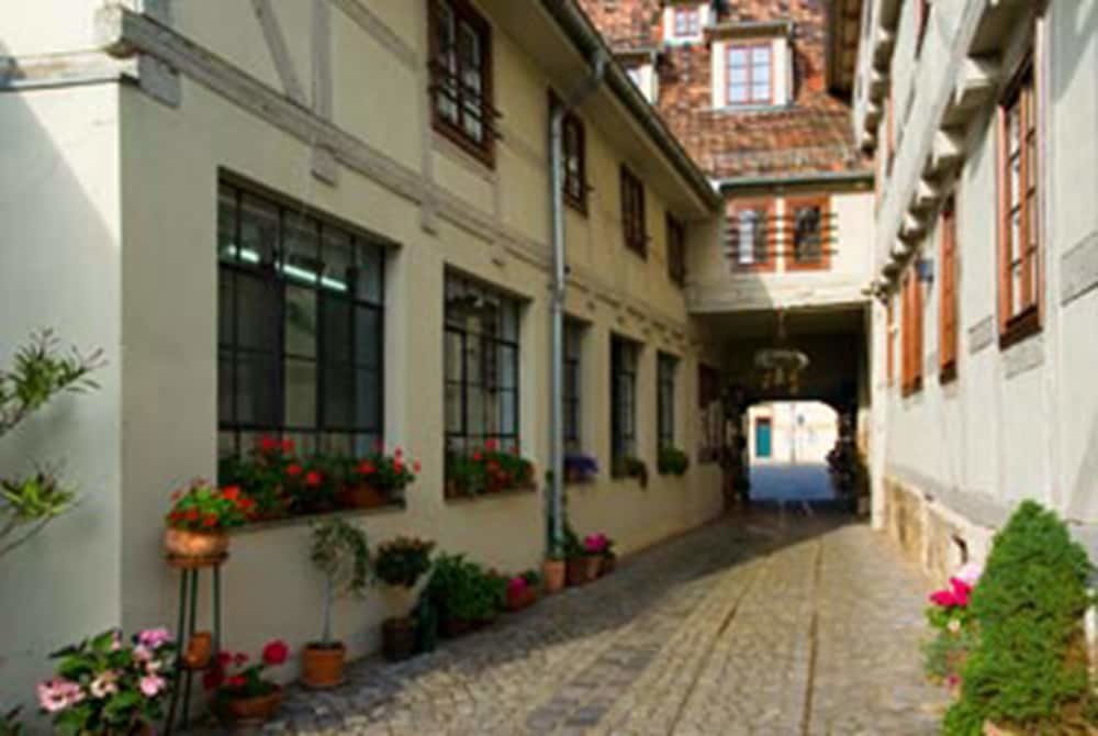 Hotel Pension St. Nicolai — hotel in Zeitz