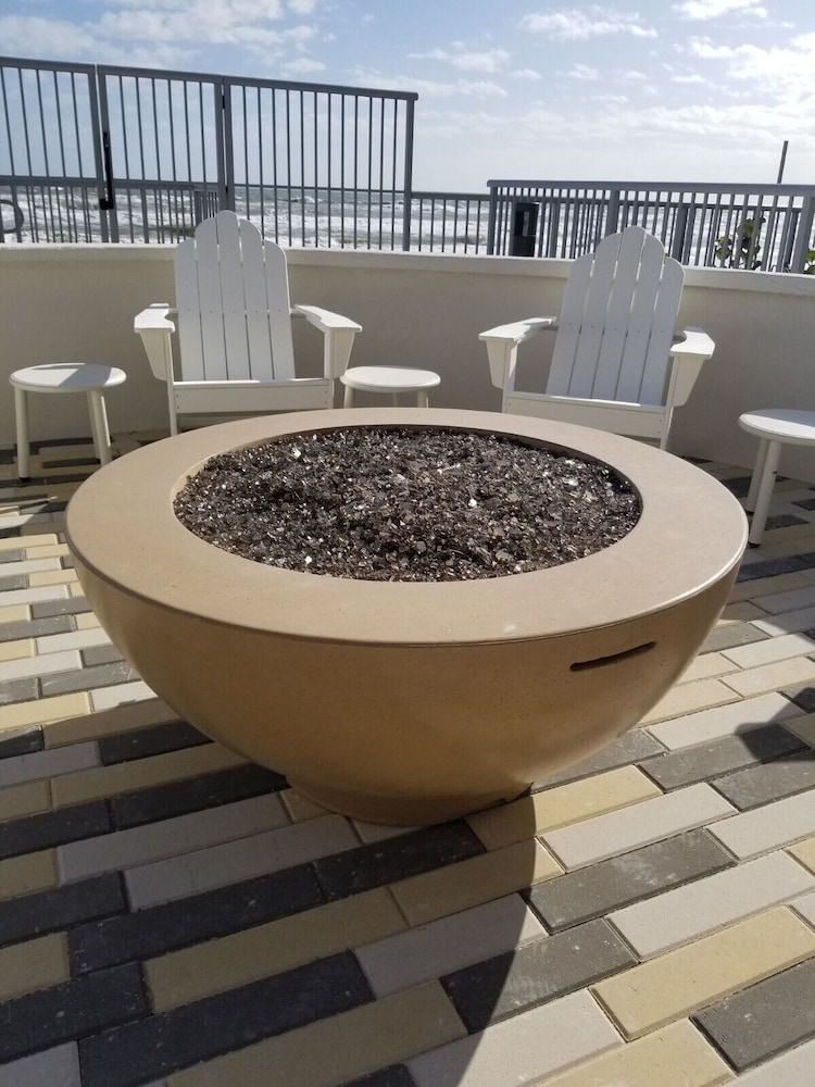 Home2 Suites by Hilton Ormond Beach Oceanfront - photo 24