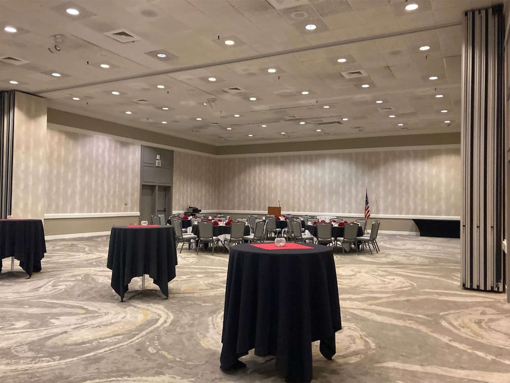 DoubleTree By Hilton Hotel Tucson Reid Park - photo 36