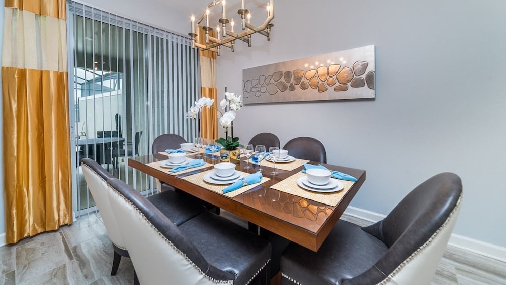 Grhdog9029 Champions Gate Resort 4 Bed 3 Baths Townhouse - photo 18