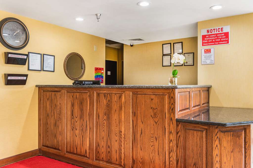 Econo Lodge Inn & Suites Pritchard Road North Little Rock - photo 8
