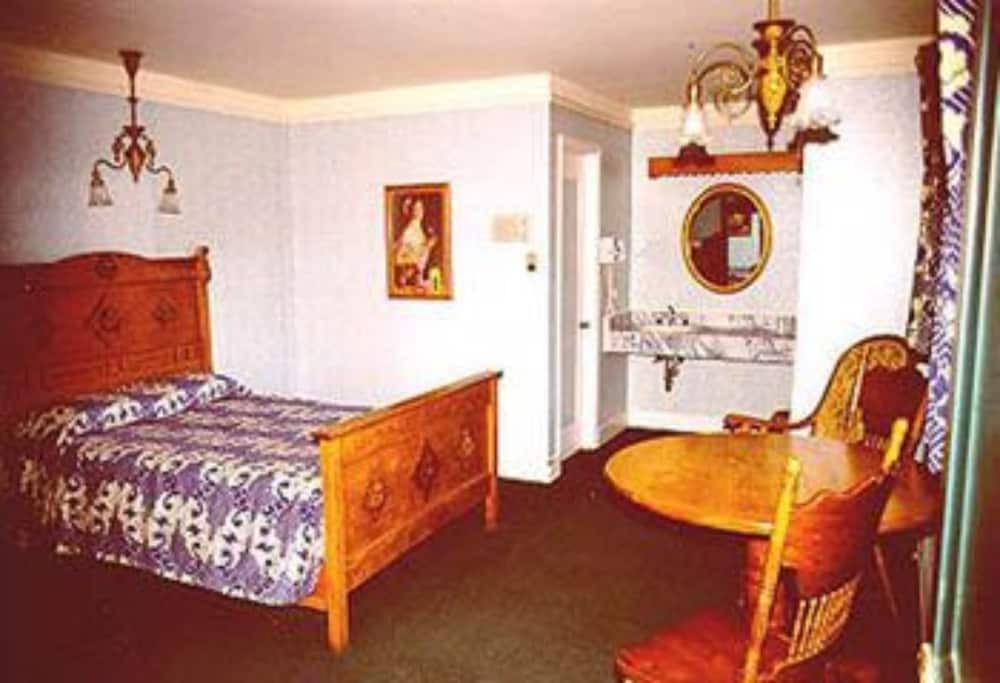 Georgetown Mountain Inn - photo 2