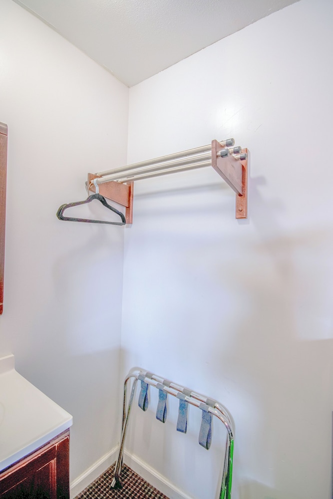 OYO Travelier Motel - photo 59