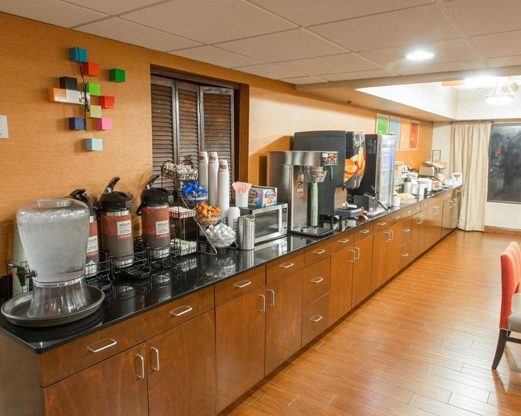 Comfort Inn Hammond - photo 32