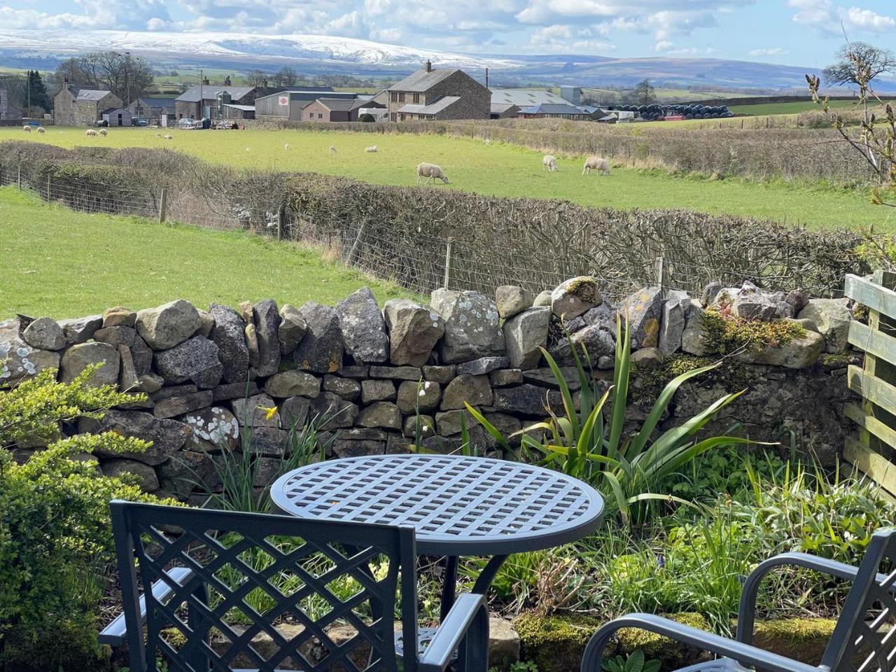 Penny Black Cottage — 4-Star Luxury Hotel in Ingleton, United Kingdom