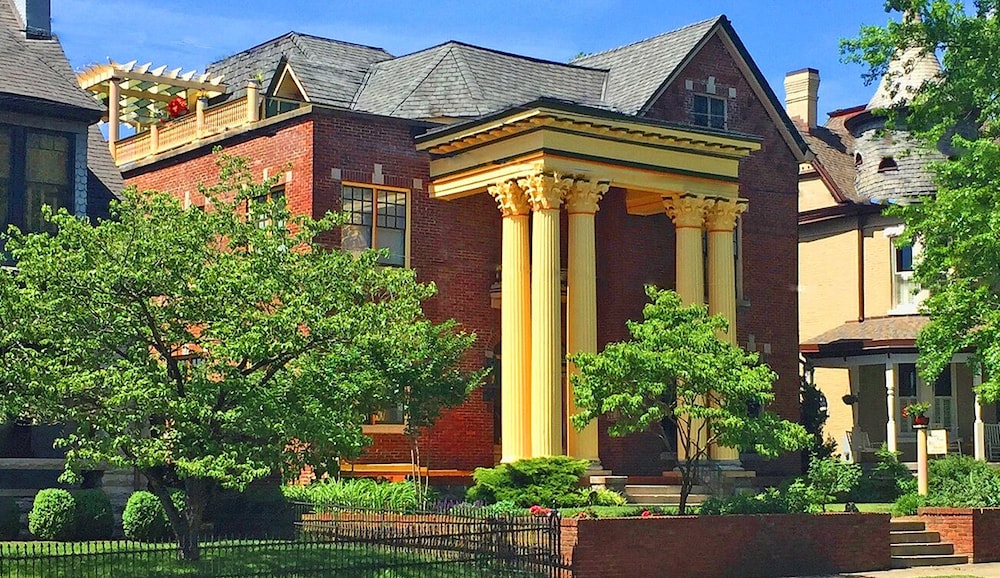 Lyndon House B&B - featured photo