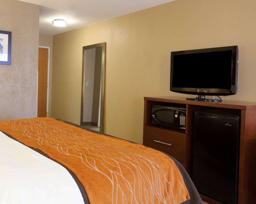 Quality Inn & Suites I 40 East - photo 7