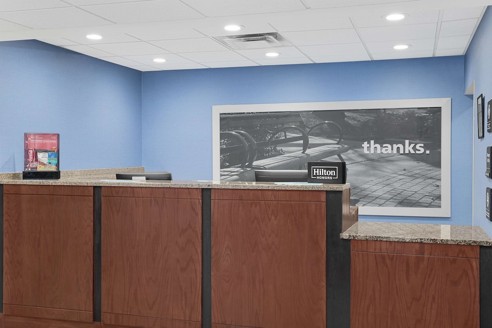 Hampton Inn Lagrange near Callaway Gardens - photo 4