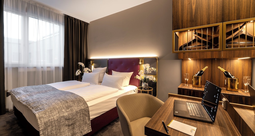 Plaza Premium Muenchen in Munich, Germany