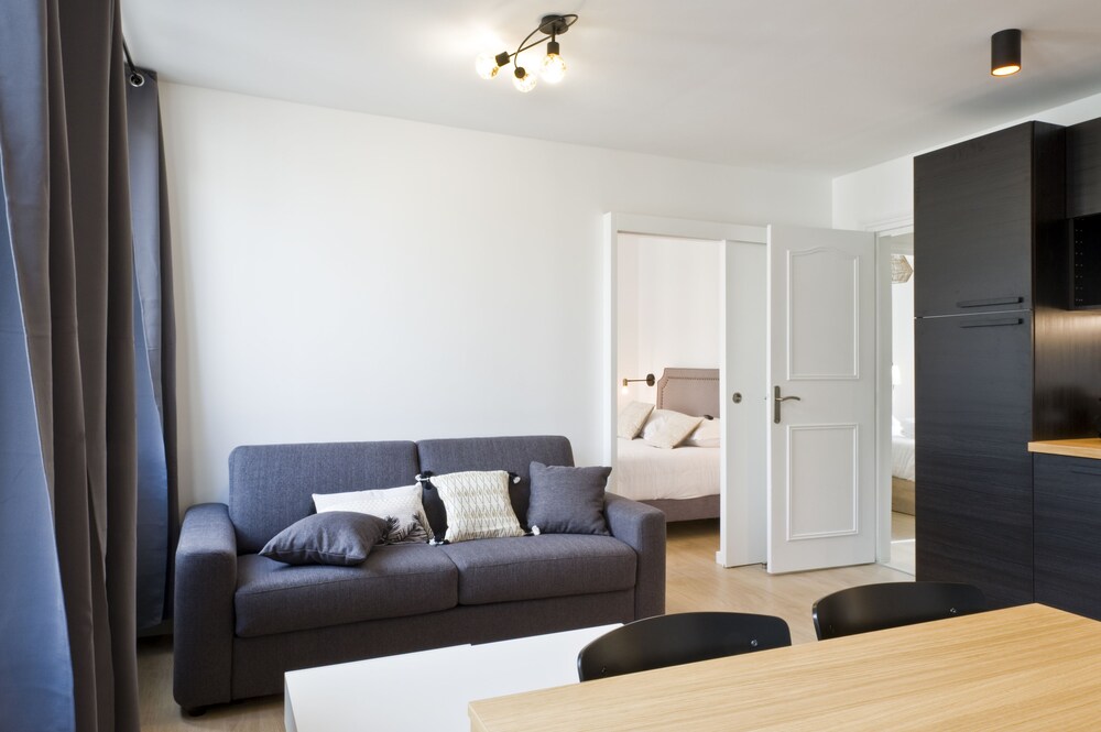 Pick A Flat's Apartment Rue D'avron Nation — 4-Star Luxury Hotel in Paris, France