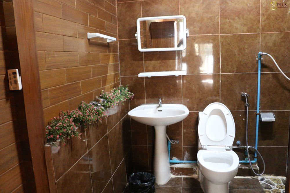 Eight Plus Hotel